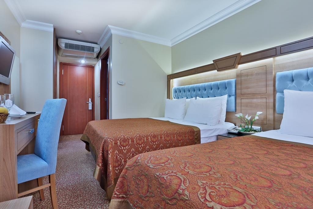 Budo Hotel Истанбул Екстериор снимка